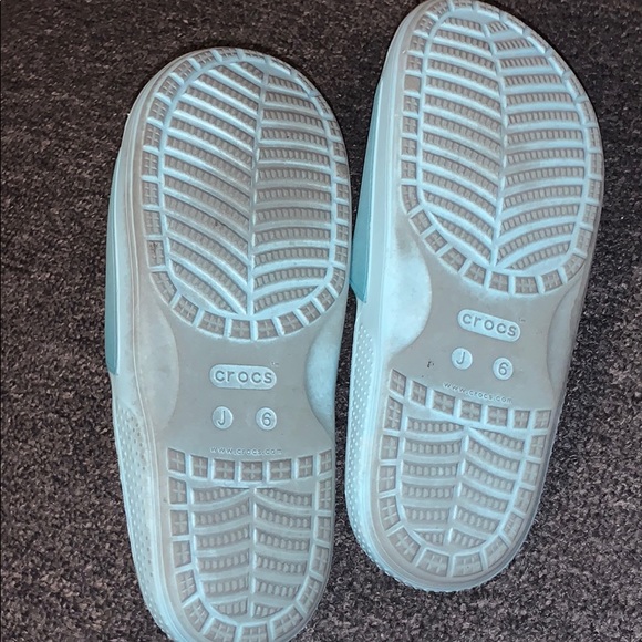 Baby light blue crocs slides - Picture 4 of 4